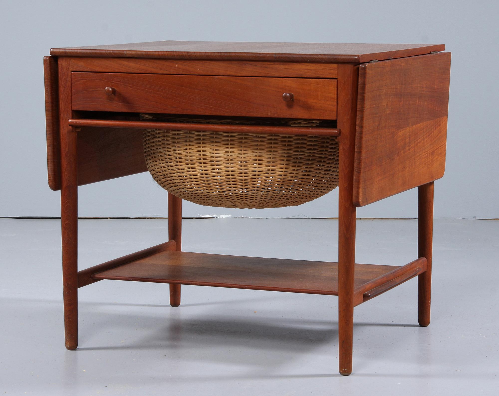 SYBORD, "AT-33". Hans J. Wegner, Andreas Tuck, Danmark.