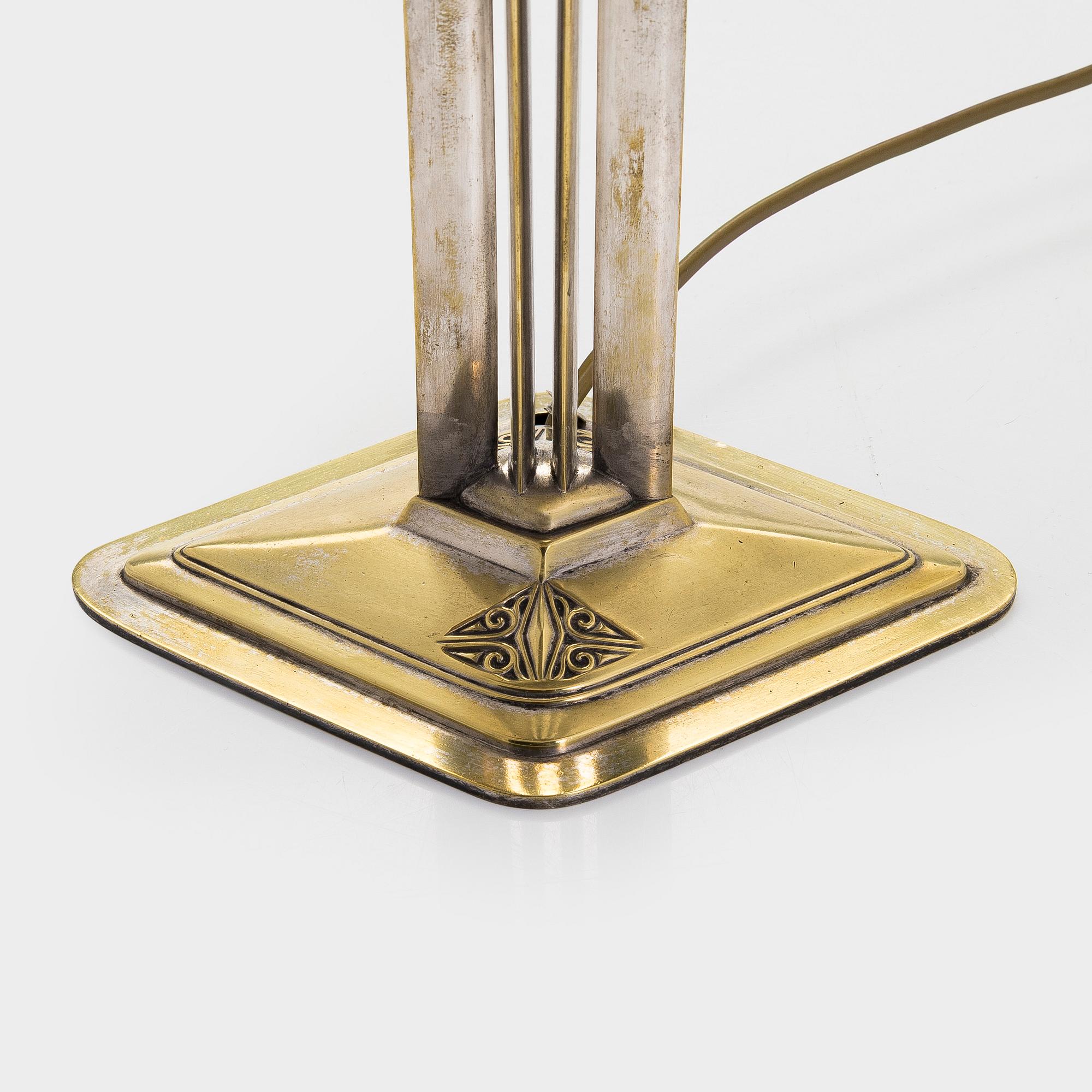 An early 20th century table lamp.