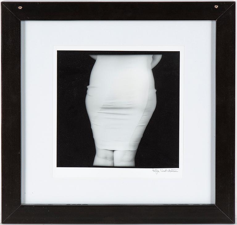 TUIJA LINDSTRÖM, fotografi, "The Skirt, 1983",