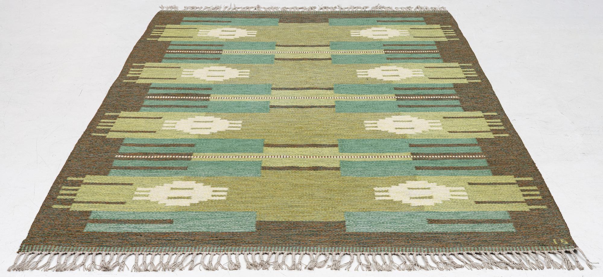 Ingegerd Silow, rug, flat weave, signed IS, approx. 305 x 190 cm.