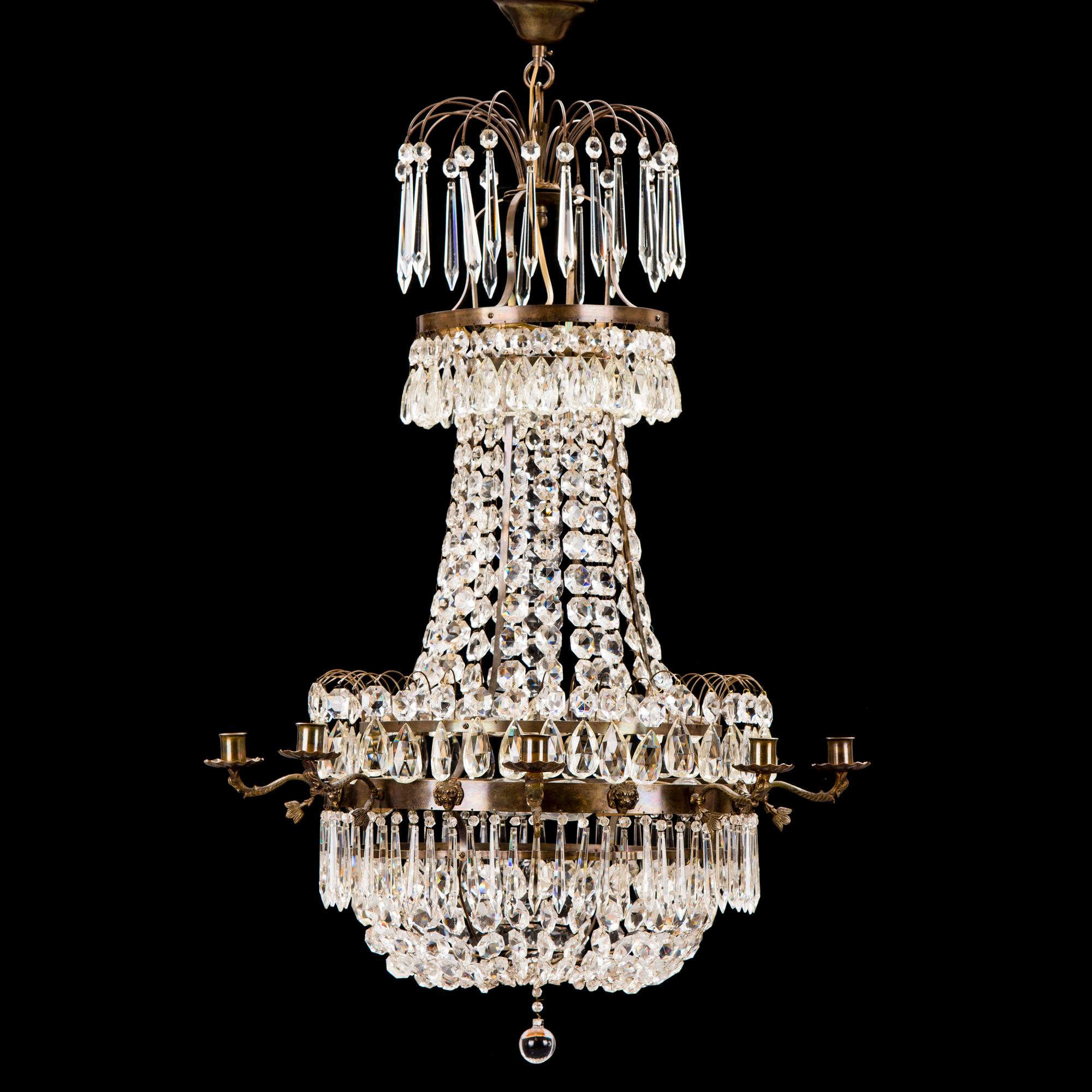 A 20th century chandelier.