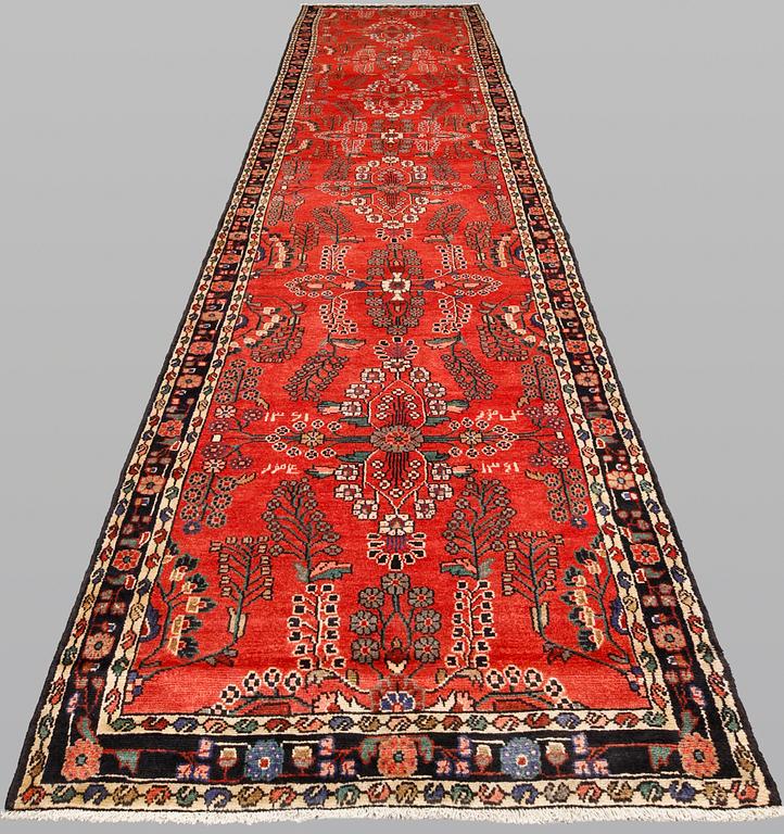 Gallerimatta, Hamadan, ca 578 x 120 cm.