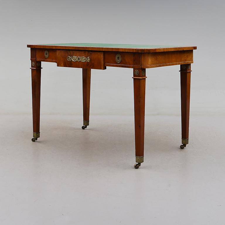 SKRIVBORD, Karl Johan, 1800-talets första hälft.