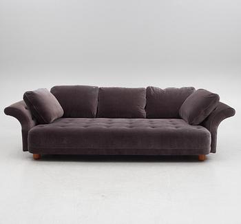 Josef Frank, soffa, "Liljevalchssoffan", Firma Svenskt Tenn, 2019.