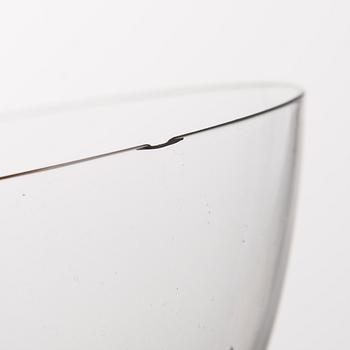 A 124-piece set of 'Tapio' glassware for Iittala.