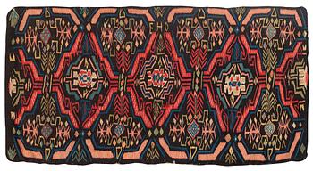 317. A carrige cushion, "Rosor i krans", tapestry weave, ca 95 x 48 cm, Scania, 1775-1800.