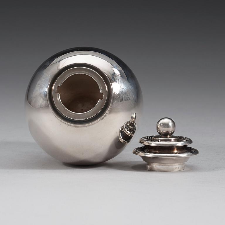 A Harald Nielsen sterling sugar shaker 'Pyramide', Georg Jensen, Copenhagen 1933-44, design nr 645.