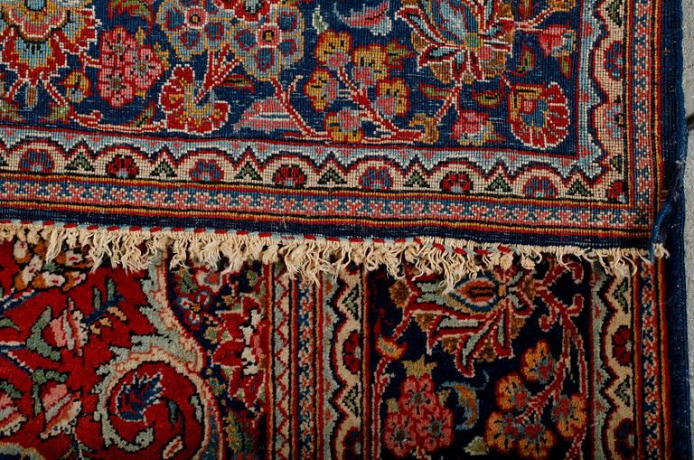 MATTA, Täbriz, figural, old, 206 x 130.