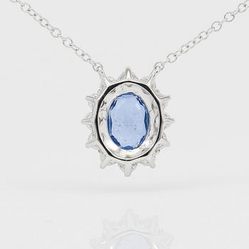 COLLIER, blå safir ca 1,30 ct, briljantslipade diamanter totalt ca 0,38 ct.