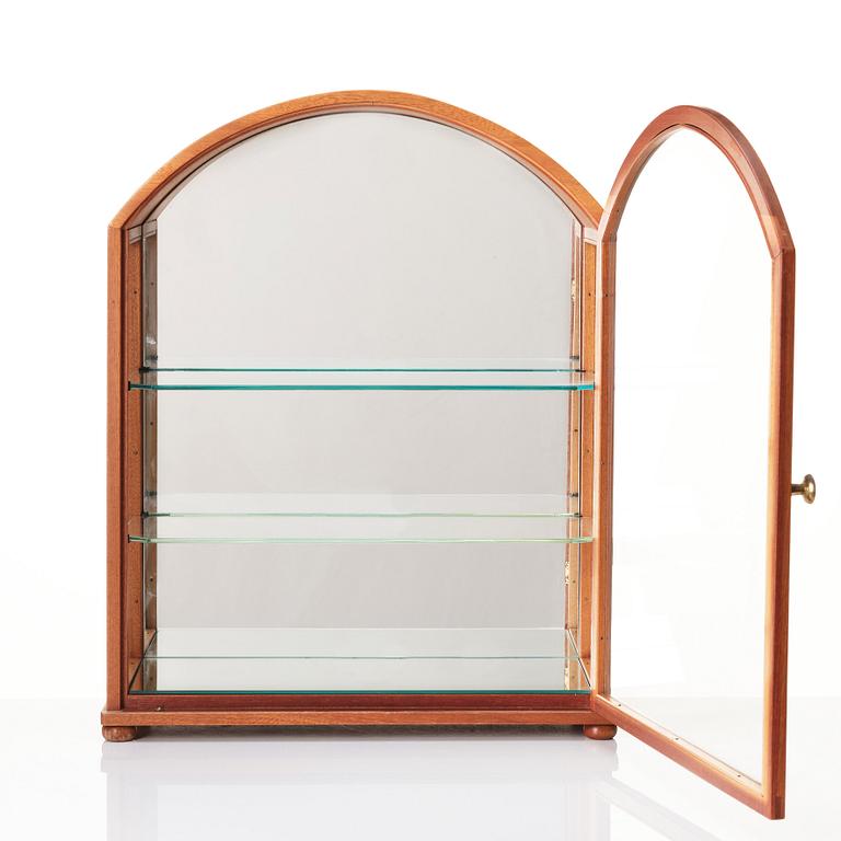 Josef Frank, a 'model 2070' mahogany table showcase cabinet, Svenskt Tenn, Sweden, before 1985.