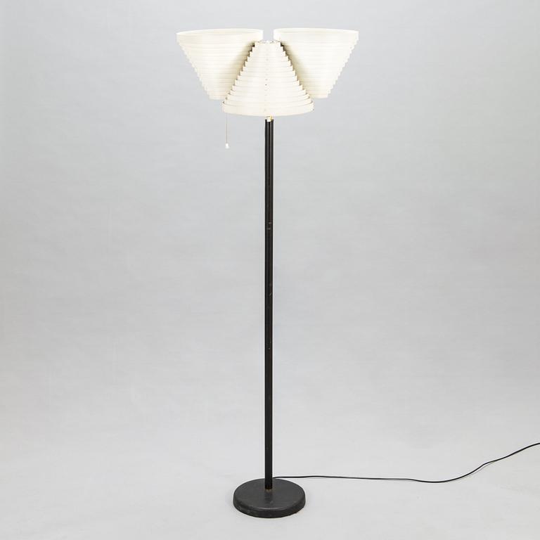Alvar Aalto, a 'A 809' floor lamp for Valaistustyö.