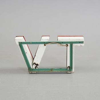 SKYLTBOKSTÄVER MED NEONRÖR, "TV", 1900-talets mitt.