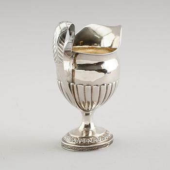 GRÄDDKANNA, silver, Michael Olof Barkman, Varberg 1841. Vikt ca 107 gram.