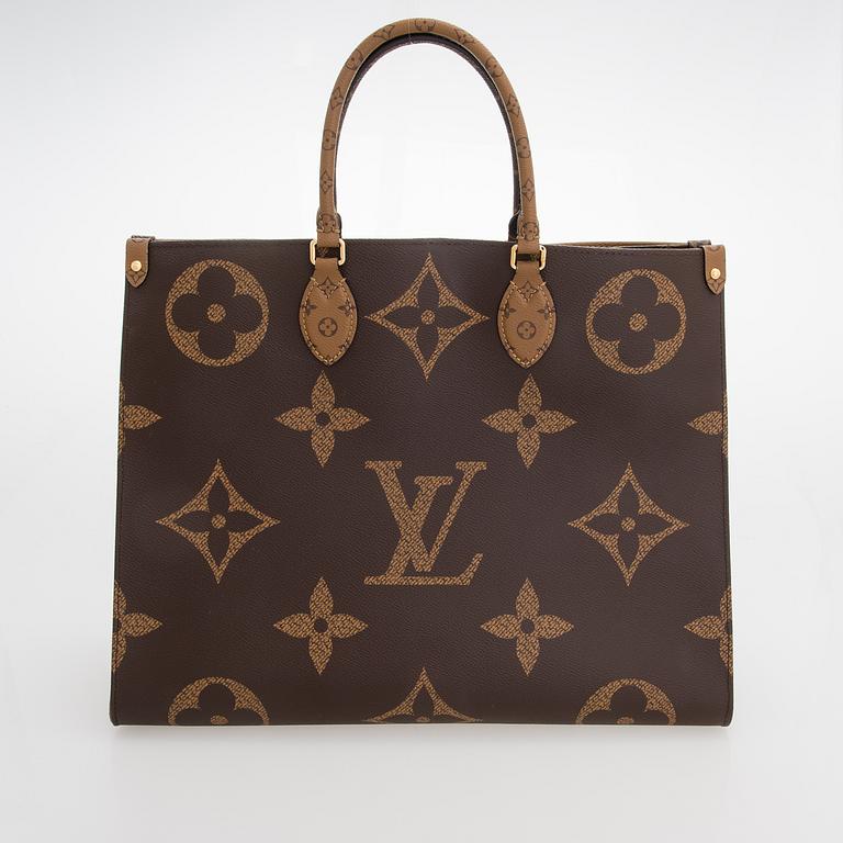 Louis Vuitton, A 'Onthego GM' Bag.