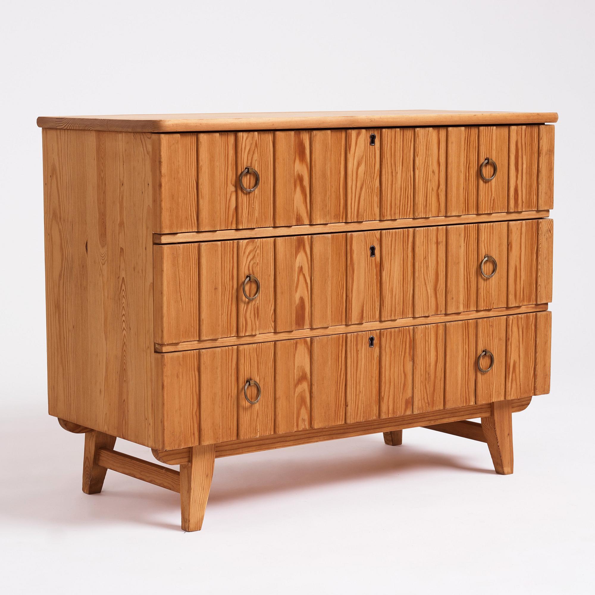 Göran Malmvall, a Swedish Modern pine chest of drawers, Karl Andersson & Söner Möbelfabrik, mid 20th century.