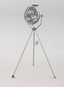 GOLVLAMPA, industrimodell, 1900-talets mitt.