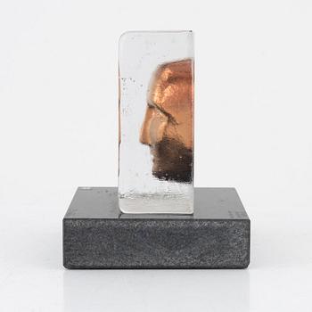 Bertil Vallien, sculpture, glass. Signed B. Vallien 7176004 Kosta Boda Lim.Ed 1000.