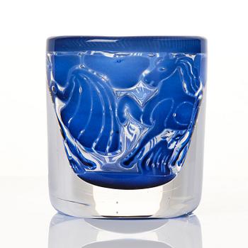 Edvin Öhrström, a "Tjurfäktare" (Bullfighter) ariel glass vase, Orrefors, Sweden, 1973.