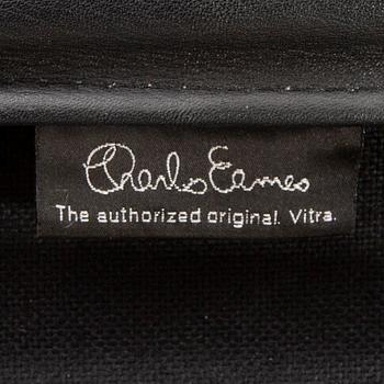 Charles & Ray Eames, Desk Chair, "EA 207 Soft Pad Chair", Vitra.