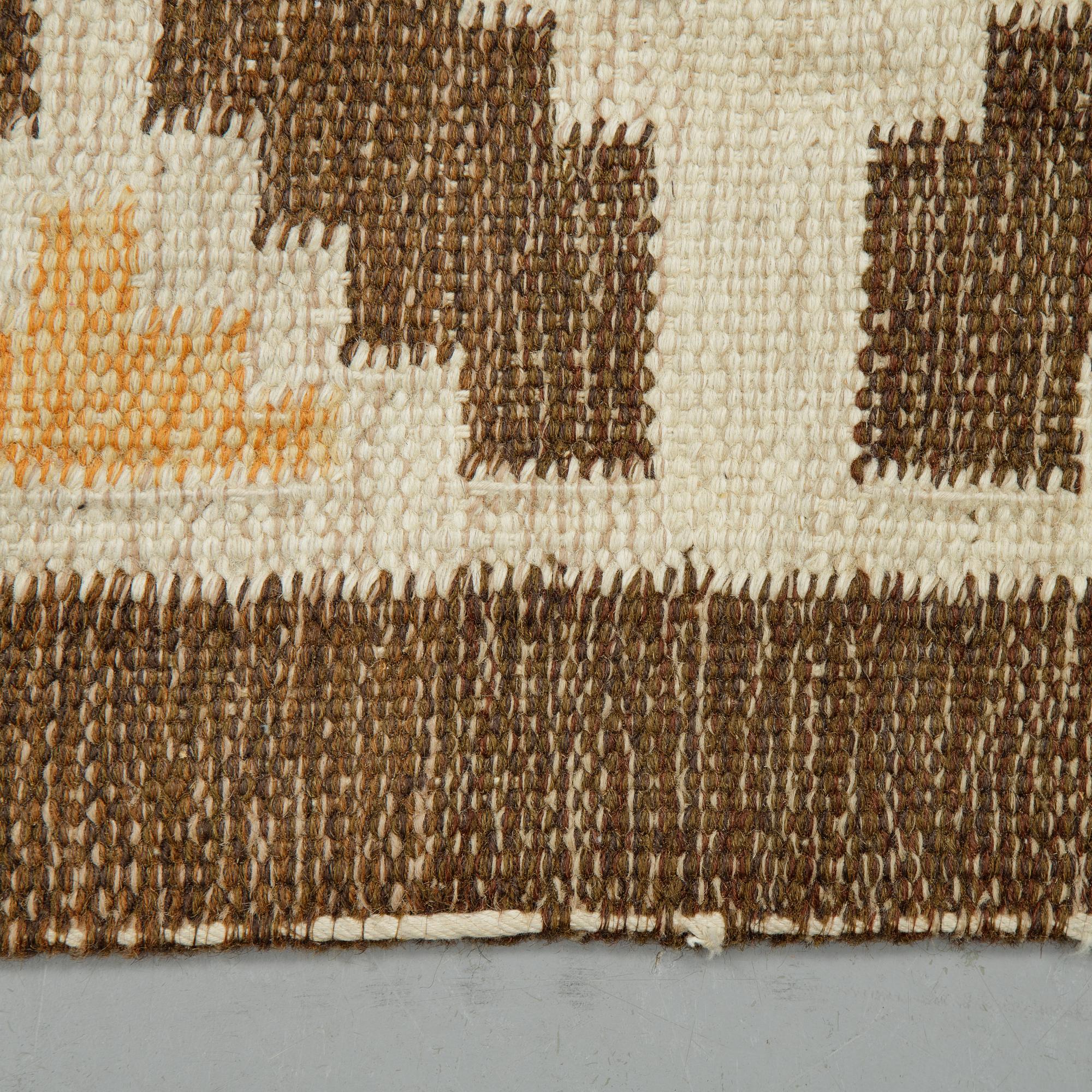 Ingegerd Silow, matto, flat weave, ca 193,5-194,5 x 137-139 cm, signed IS.