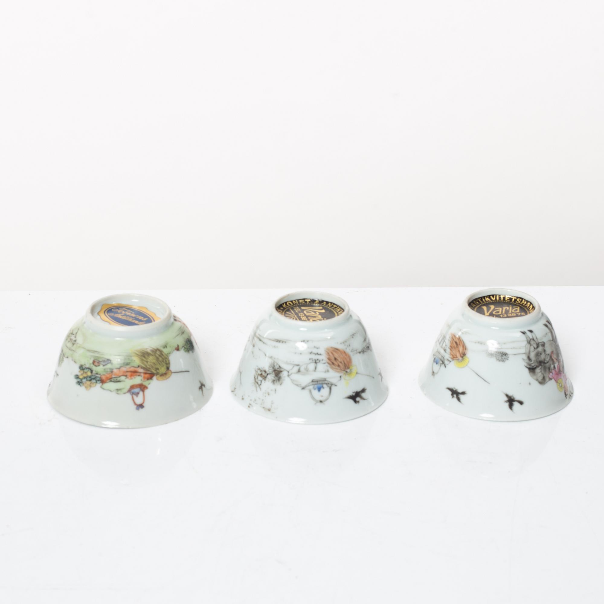 A set of three famille rose cups, Qing dynasty, Qianlong (1736-95).
