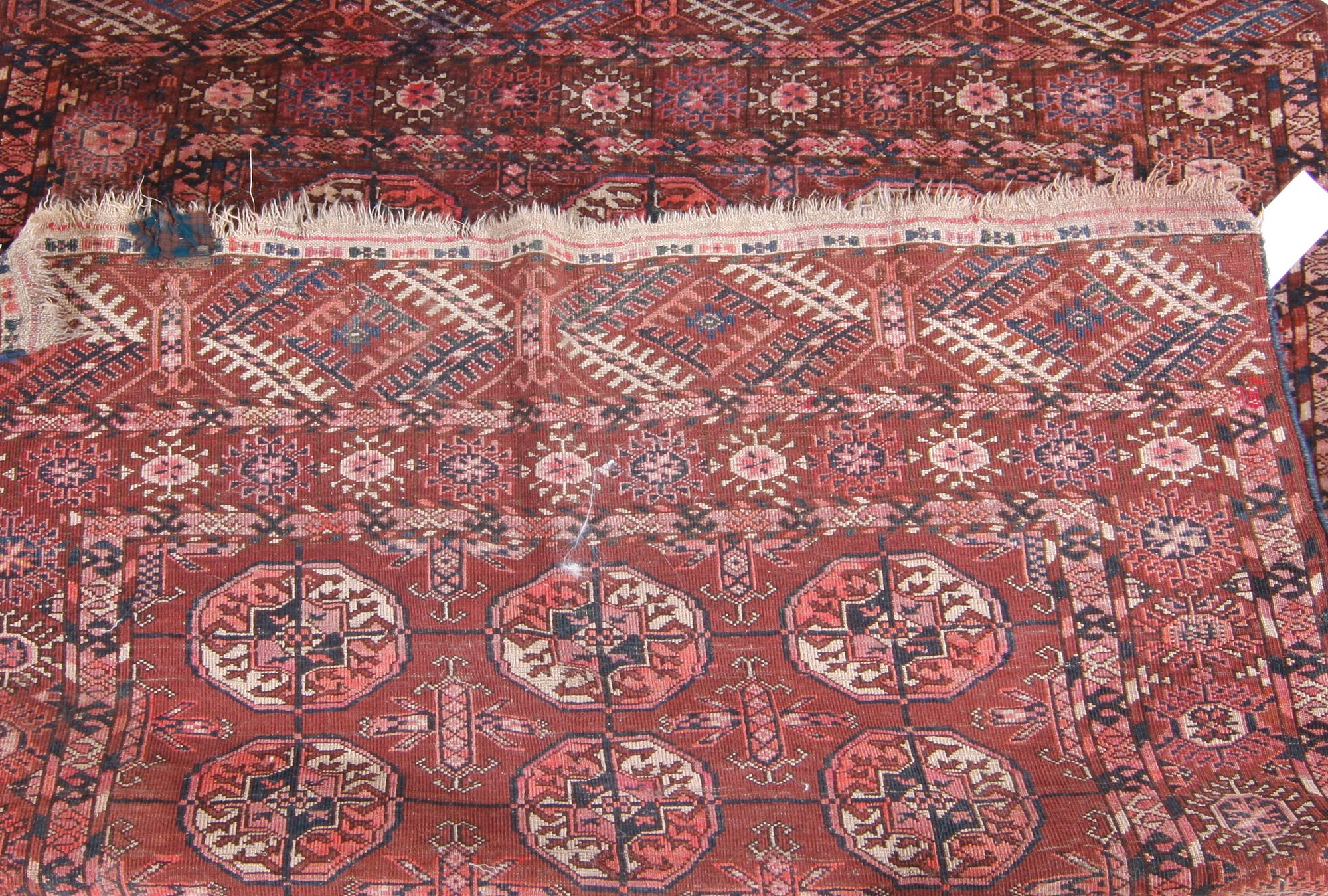 MATTA. Tekke. Ca 130 x 110.