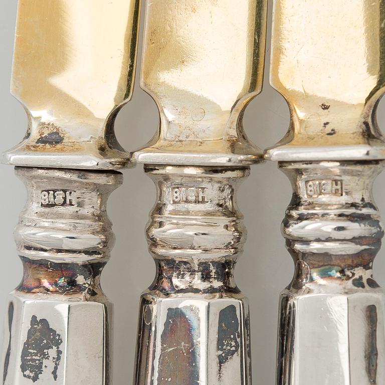 A set of 12 silver fruit knives, Suomen Kultaseppä Oy, Turku 1926.