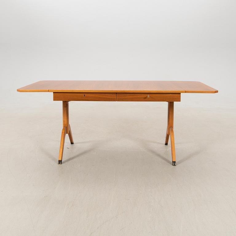 Table 1950s/60s.
