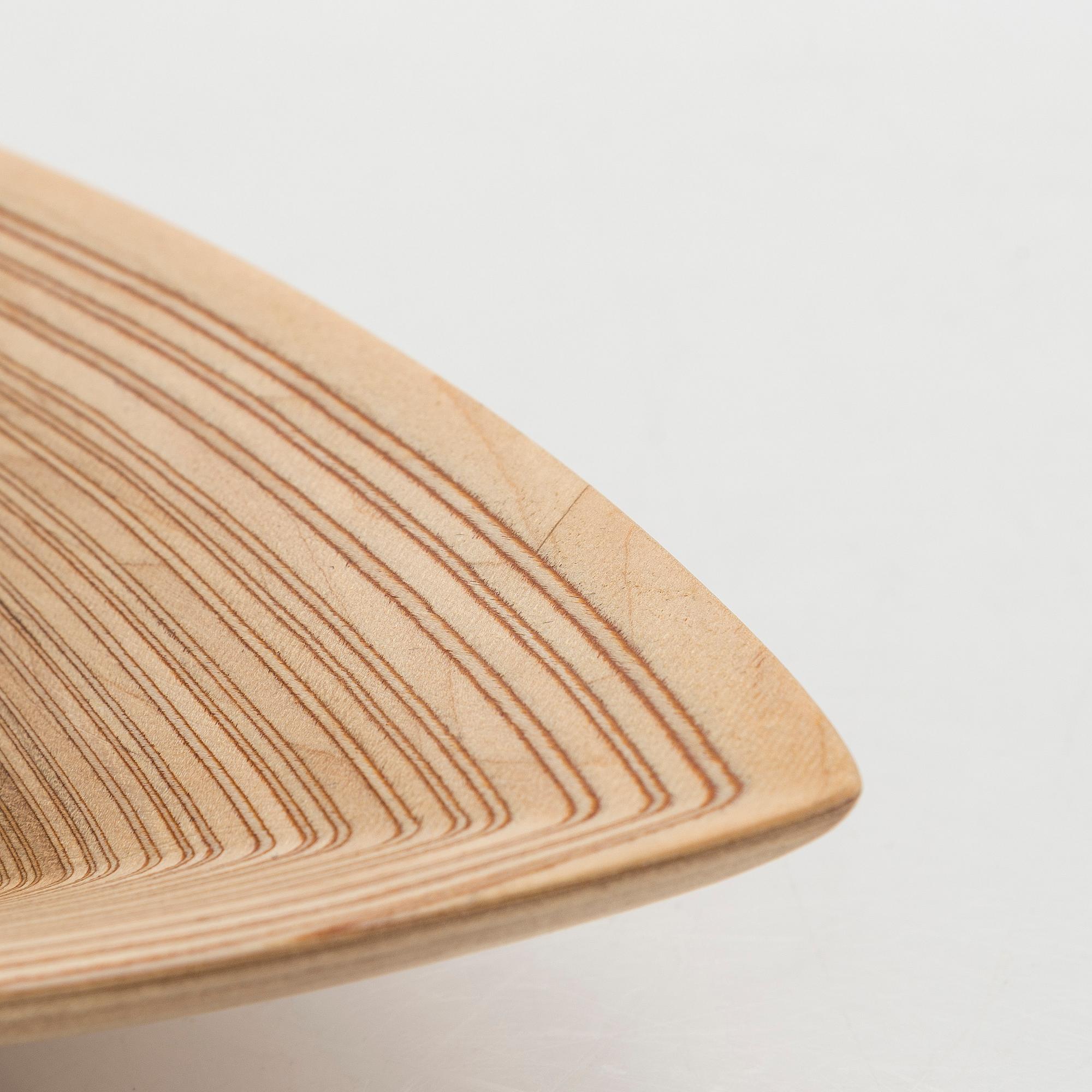 Tapio Wirkkala, A plywood dish, unsigned.