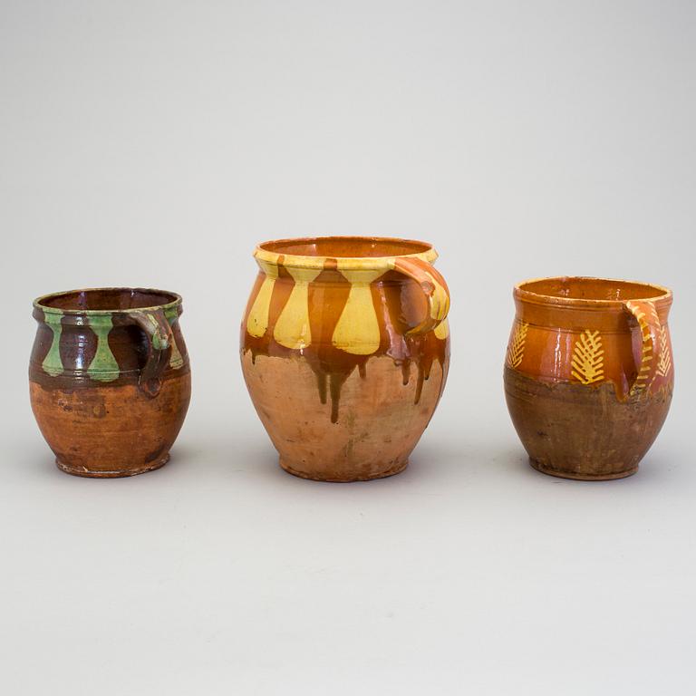 A lot of three folk art pottery jars 19th century.