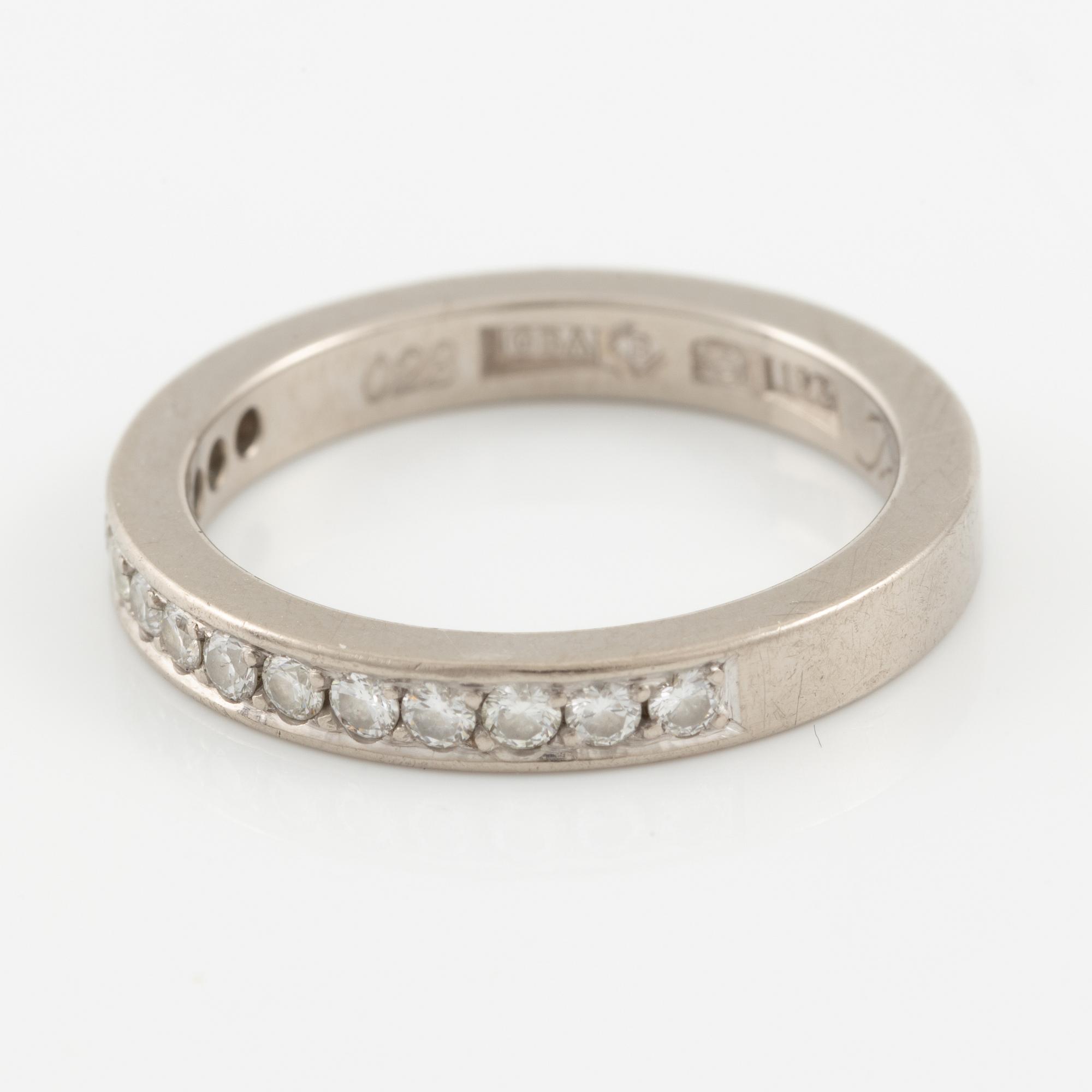 Ring, half eternity, 18K white gold set with brilliant-cut diamonds 0.28 ct according to engraving.