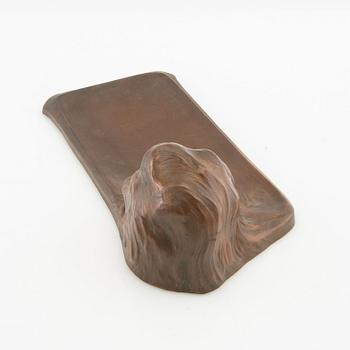 Videpoche Jugend 1910s/1920s copper-patinated bronze model no. 3984.