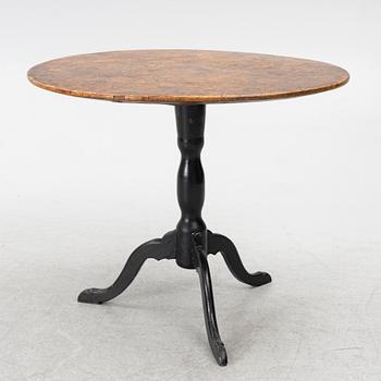 A folding table, Mälardalen, first half of the 19th century.