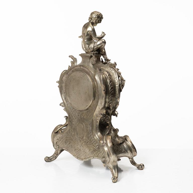 Bordspendyl, rokokostil, Frankrike, sent 1800-tal.