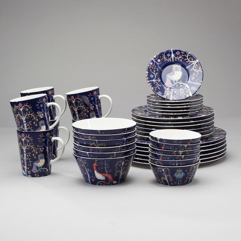 SERVIS, 36 delar, porslin, "Taika", Klaus Haapaniemi, Iittala, 2000-tal.
