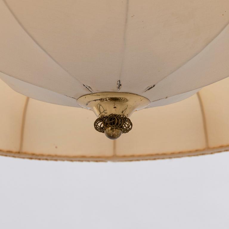 A mid-20th century ceiling light.