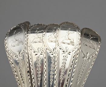 SKEDAR, 8 +12, silver, London, 1781. Totalvikt ca 840 gram.