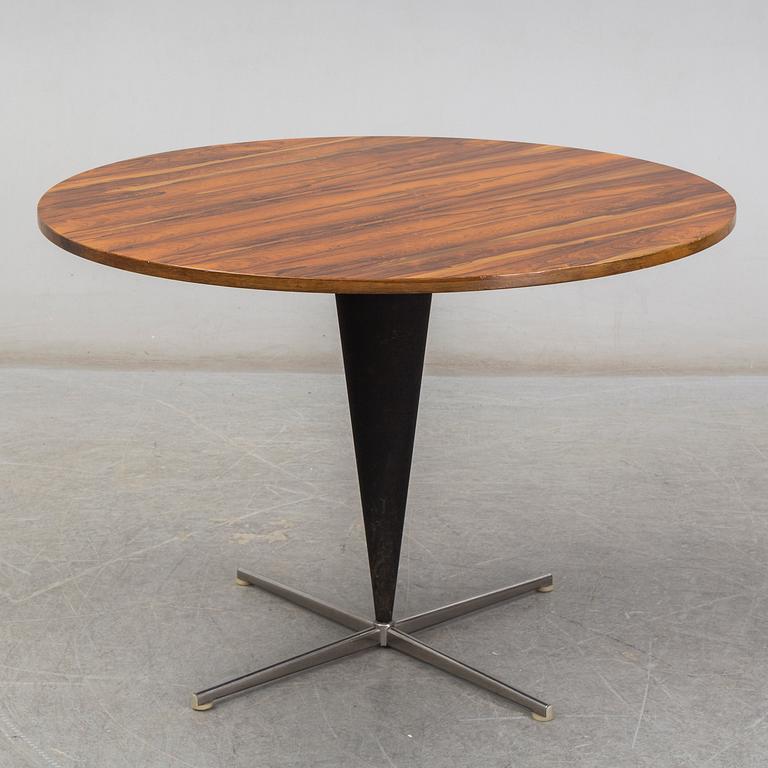 VERNER PANTON, bord, 'Cone Table', Frem Røjle, Danmark.