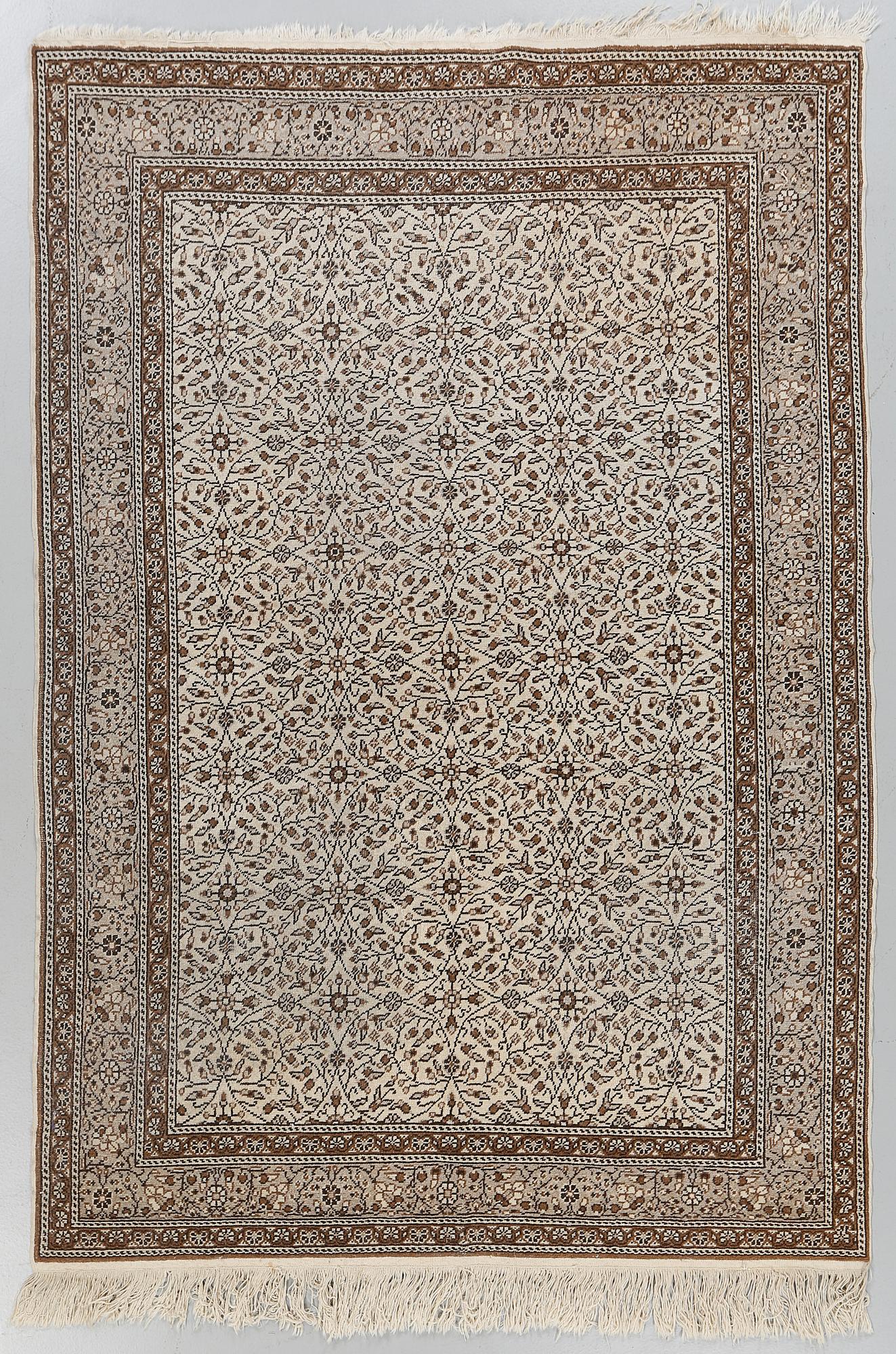 MATTA, troligen Turkiet, old, ca 220 x 153 cm.