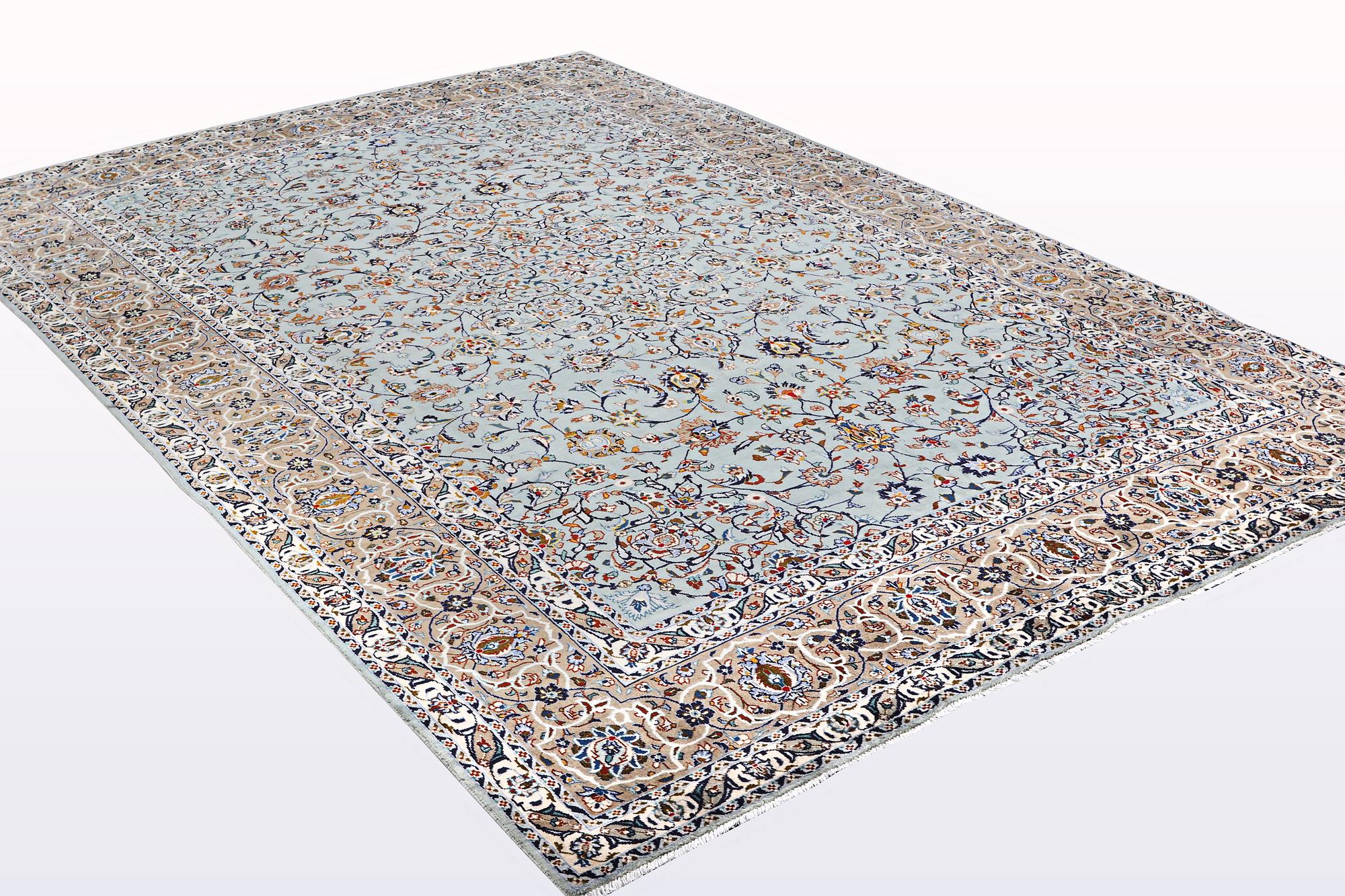 Matta, Keshan, ca 441 x 290 cm.