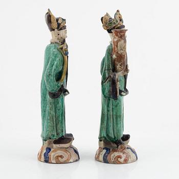 A pair of Chinese ceramic figures, 19th century.