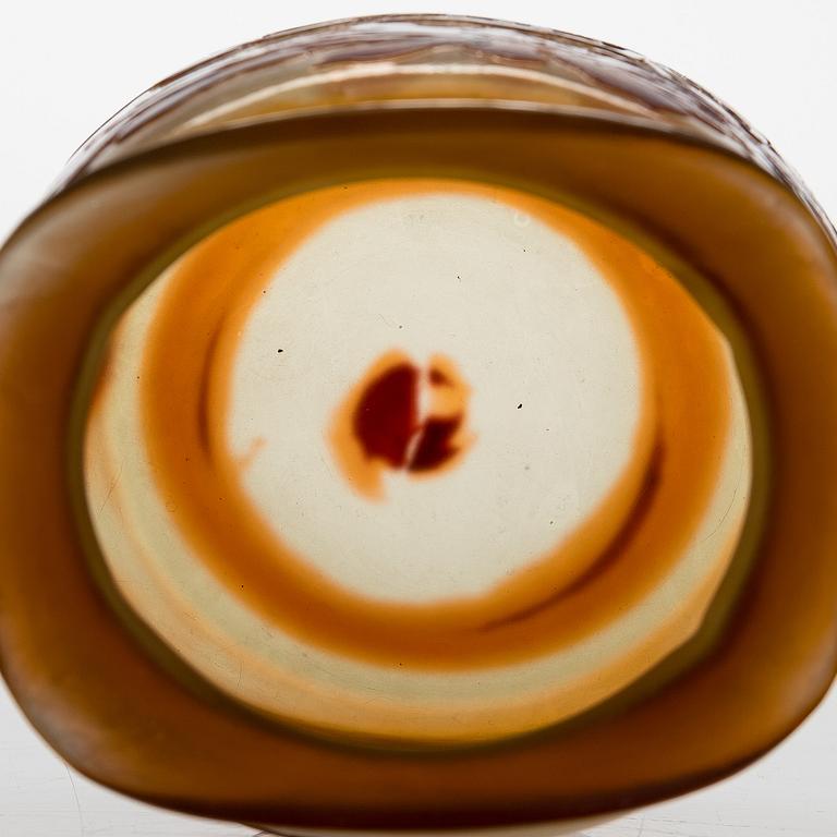 Emile Gallé, vas, överfågnsglas, signerad  E. Gallé, Frankrike, 1800-talets slut.
