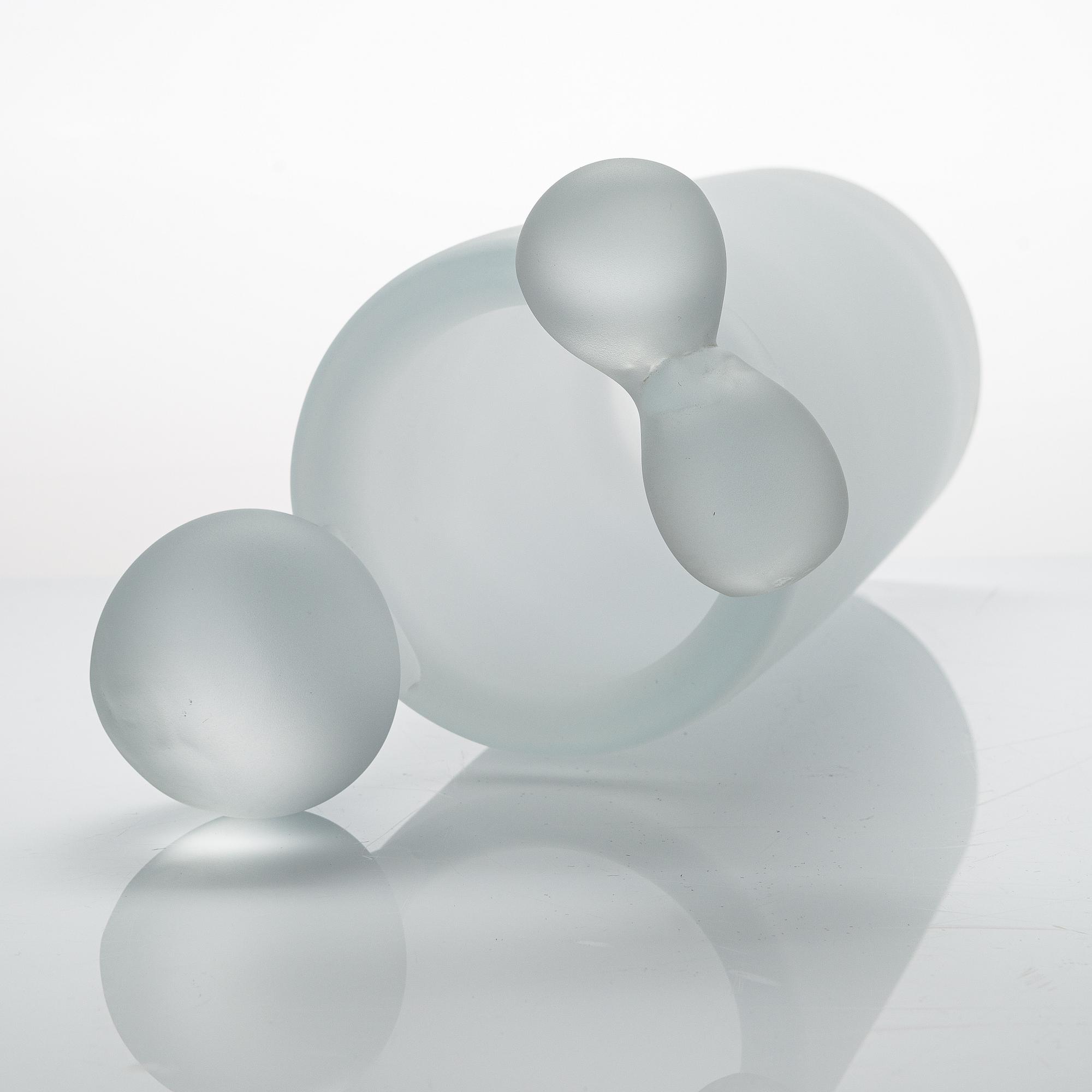 Oiva Toikka, skulptur, "Snowcaslte", signerad Oiva Toikka Iittala 2010 33/50.