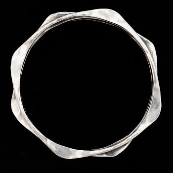 ARMRING, sterling silver, Rey Urban, 1977. Vikt ca65g.