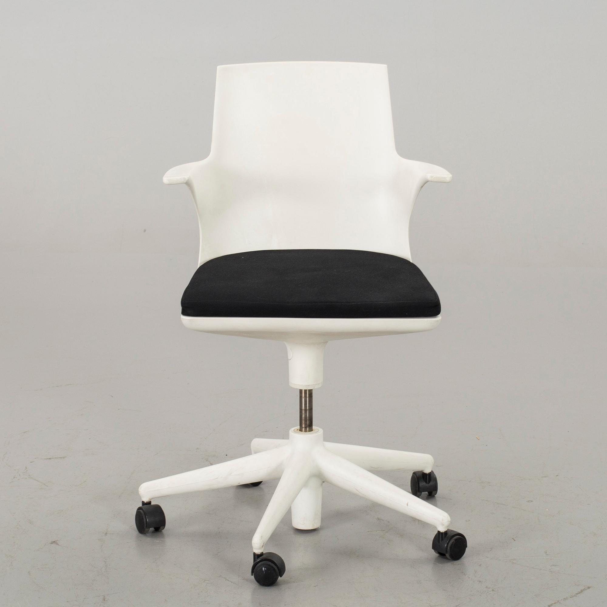 STOL, "Spoon chair", Design Antonio Citterio Kartell, 1990/2000-tal,