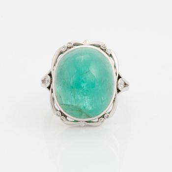 Ring, platina med cabochonslipad smaragd och diamanter, David Andersen & Co.