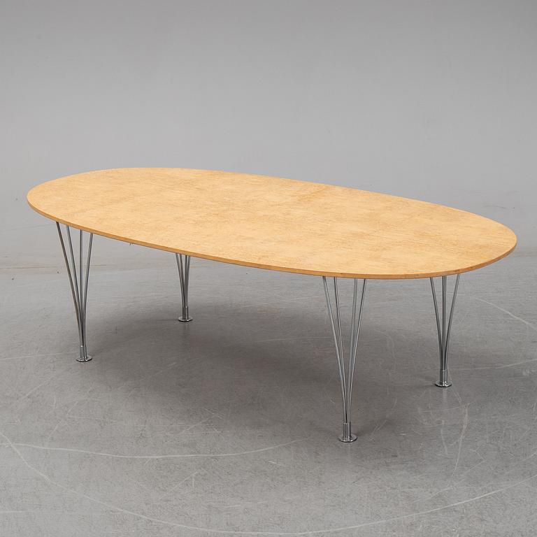 A 'Super-elliptical' birch coffee table by Piet Hein & Bruno Mathsson for Fritz Hansen.
