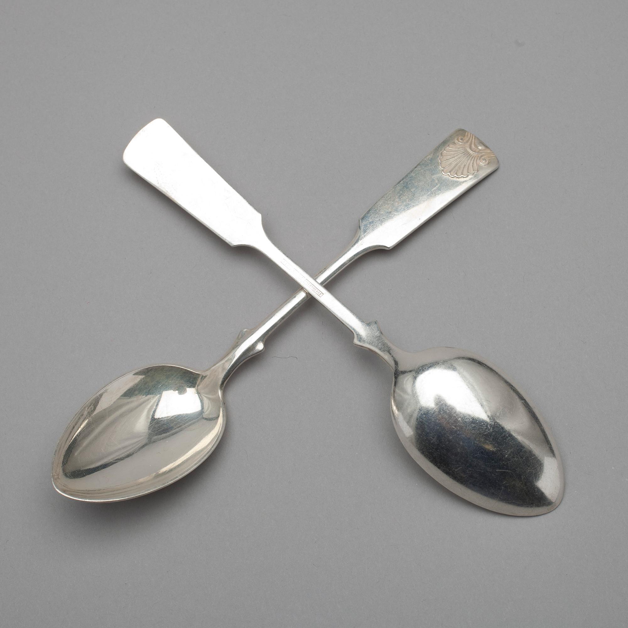 SKEDAR, 6 st, BESTICK, 3 st, nysilver, Mussla-serie, bl. a. Sorsakoski. 1900-talets senare hälft.