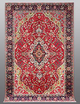 Matto, Tabriz, ca 297 x 204 cm.