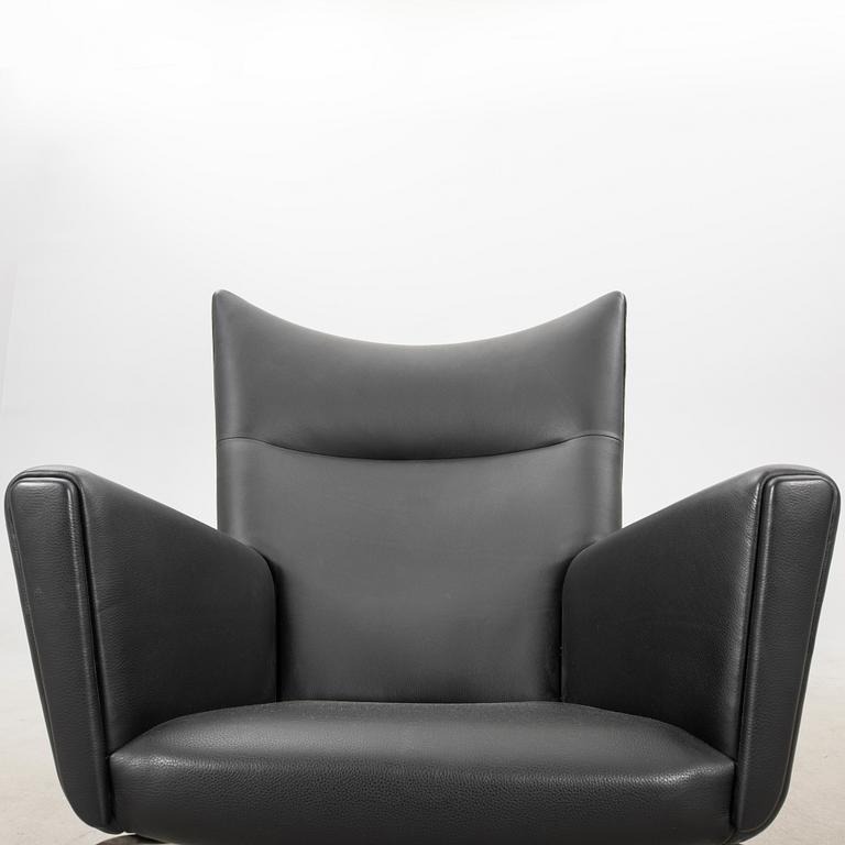 Hans J. Wegner, fåtölj, modell "CH445, Wing Chair", Carl Hansen & Søn, Danmark.